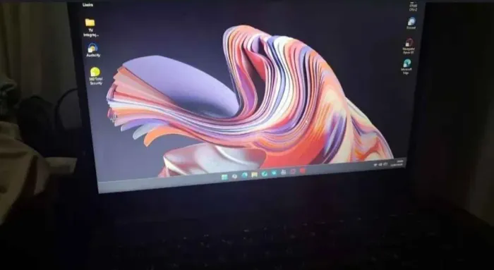 Notebook HP AMD 3020e e 4GB de Memória RAM