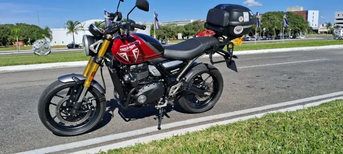Triumph Speed 400 Novíssima