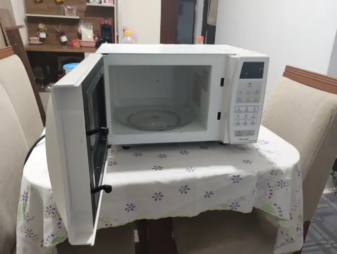 Microondas Panasonic 21L $250