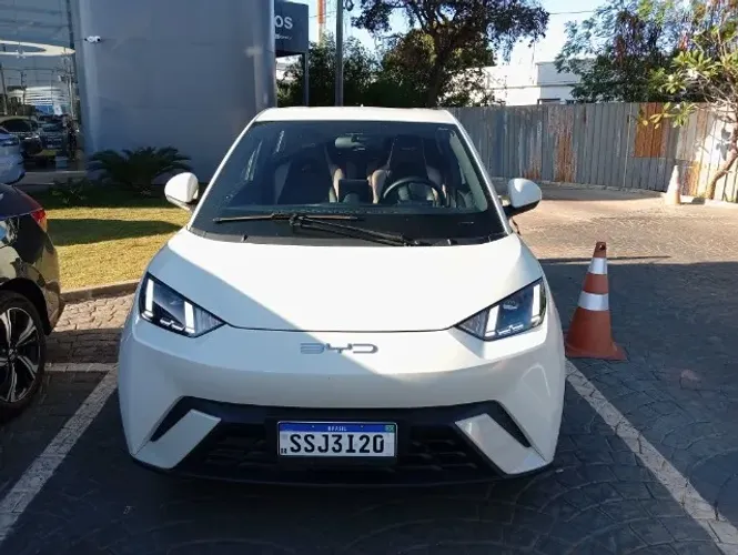BYD Dolphin Mini (Elétrico) 2025