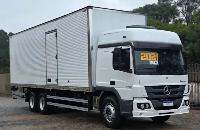 MERCEDES-BENZ atego 2426 automático