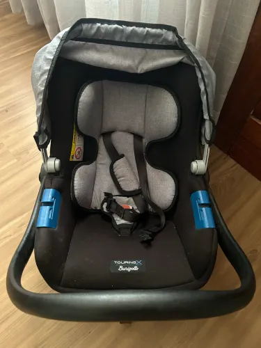 Bebê conforto burigotto
