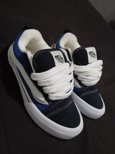 Vans knu skool 