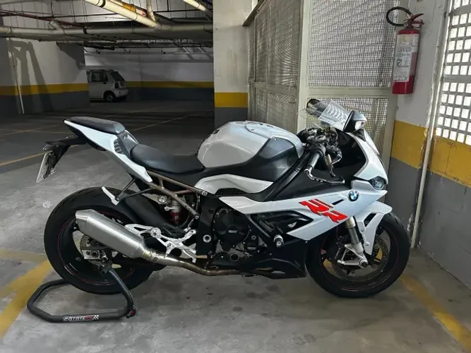 BMW S1000RR 2022 - IMPECÁVEL - 11.000 KM