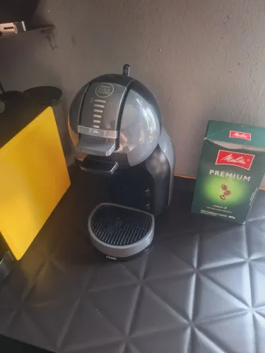 Cafeteira dolce gusto 