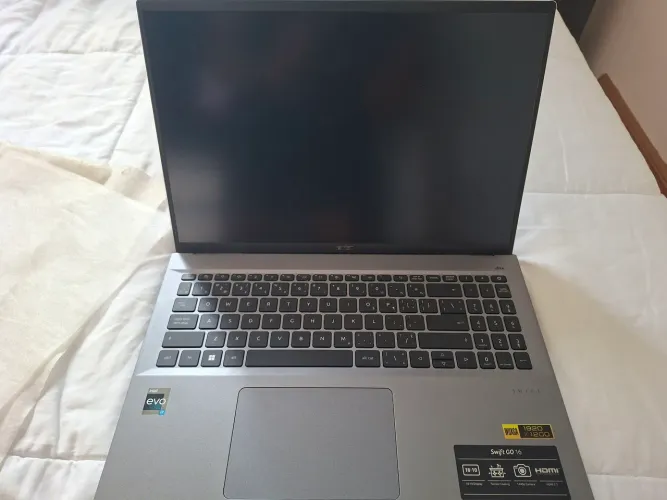 Laptop Acer swift GO 16 - Intel evo i7 - 13th gen, 16GB RAM, HD SSD 1TB