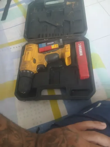Furadeira a bateria