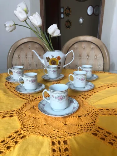 Jogo xícaras porcelana Real
