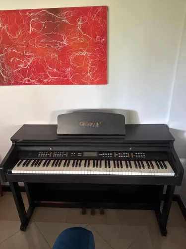 Vendo piano groovin,