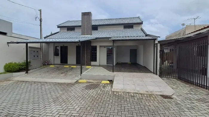 Estúdio mobiliado com 2 vagas de garagem, Alto Boqueirão