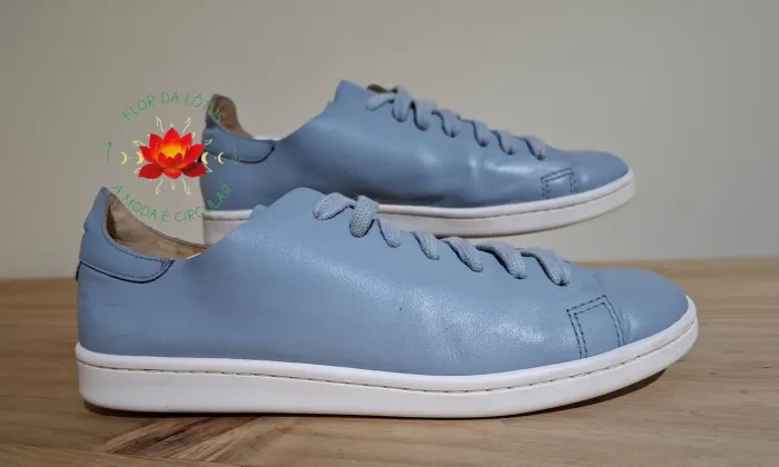 Tênis Azul em Couro Schutz Tam.38