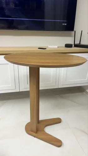 Mesa de canto oval