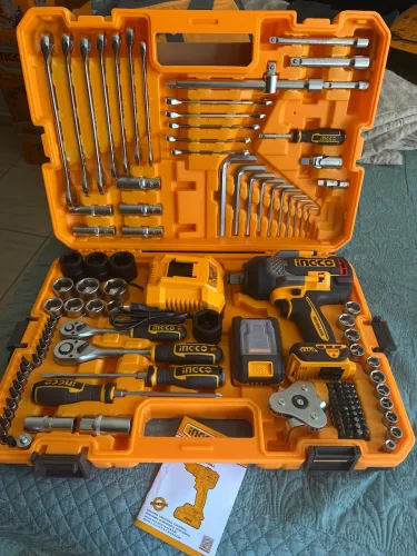 Kit de ferramentas contendo 126 peças e uma chave de impacto de 1350 muito forte!