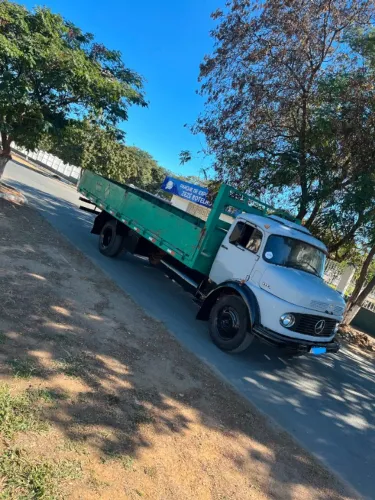 Vende-se caminhao muito conservador 