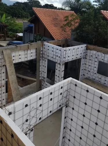 Construção em eps (qualidade, agilidade e economia)