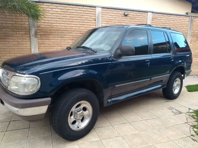 Ford Explorer XLT 4X4 4.0 V6 1997