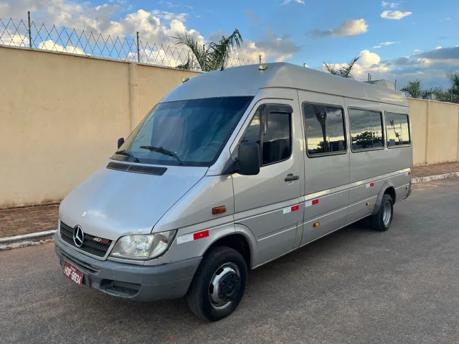 Mercedes-Benz Sprinter 413 Furgão Longo T.alto Diesel 2011