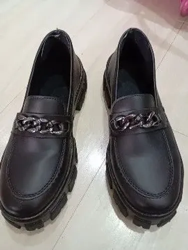 Sapato Mocassim Feminino Tratorado Com Metal