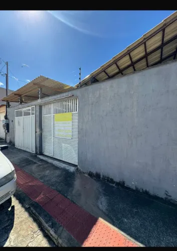 Ponto Comercial em Morada de Laranjeiras - 200 m2 - Ao Lado da Avenida!