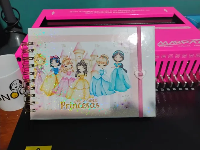 Livro de colorir Princesas