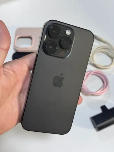 iPhone 14 Pro 256GB 87% bateria e carregador portátil