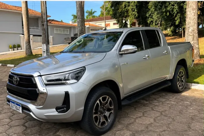 Toyota Hilux CD SRX 4X4 2.8 TDI 16V Diesel Aut. 2021