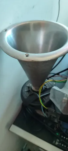 Corneta cromada JBL