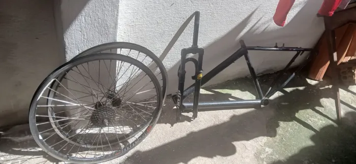 Peças aro 26, quadro, suspensão e par de roda aro 26