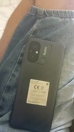 Vendo celular redimi 200