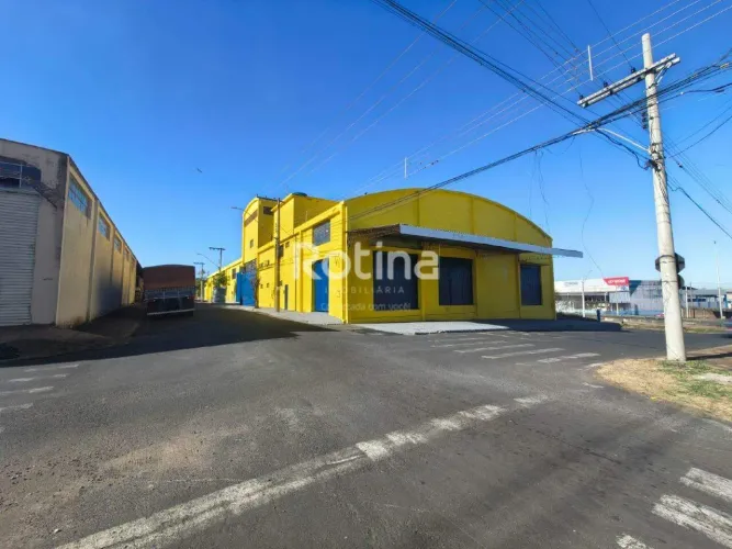 Galpão para alugar, Custódio Pereira - Uberlândia/MG - Rotina Imobiliária