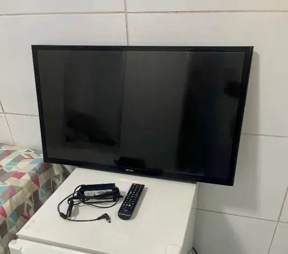 Tv Samsung 32? SMART - PAROU DE FUNCIONAR!!!