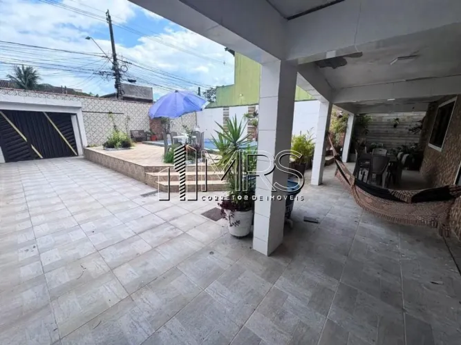 Espaçosa Casa Isolada 4 Quartos à Venda em Tude Bastos, Praia Grande