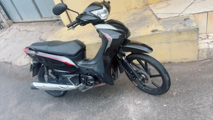 Vende-se moto shineray 50Q 