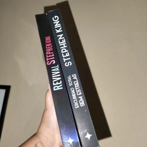 Livros Stephen King (Revival e Escuridão total sem estrelas)