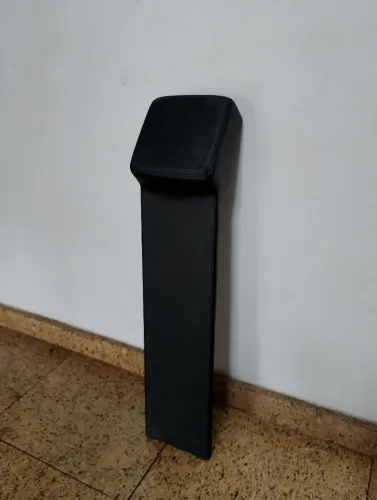 Encosto de cabeça para maquiagem e sobrancelha