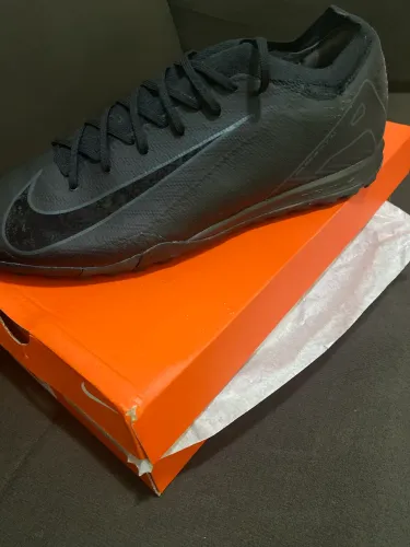 Chuteira Nike Zoom Vapor 16 PRO Society