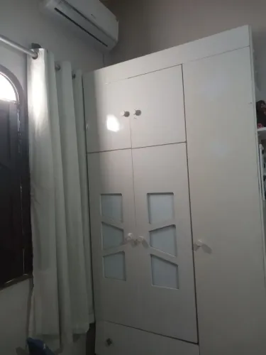 GUARDA ROUPA SOLTEIRO LAQUEADO CONSERVADO PRECISA DESARMAR