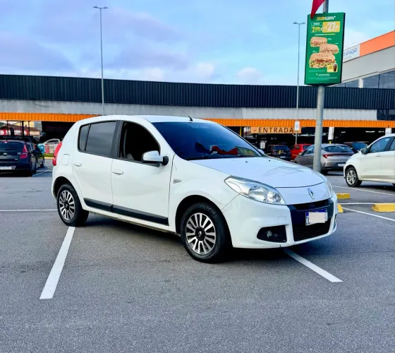Renault Sandero Privilège Hi-flex 1.6 8V 5P 2013