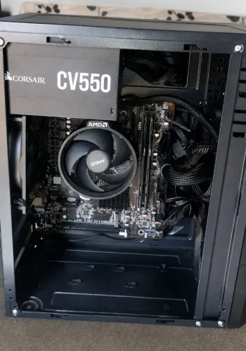 PC top - gabinete completo - Ryzen 5 + 32GB RAM