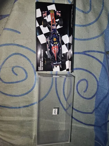 Minichamps 1/43 Str 2010 Alguersuari