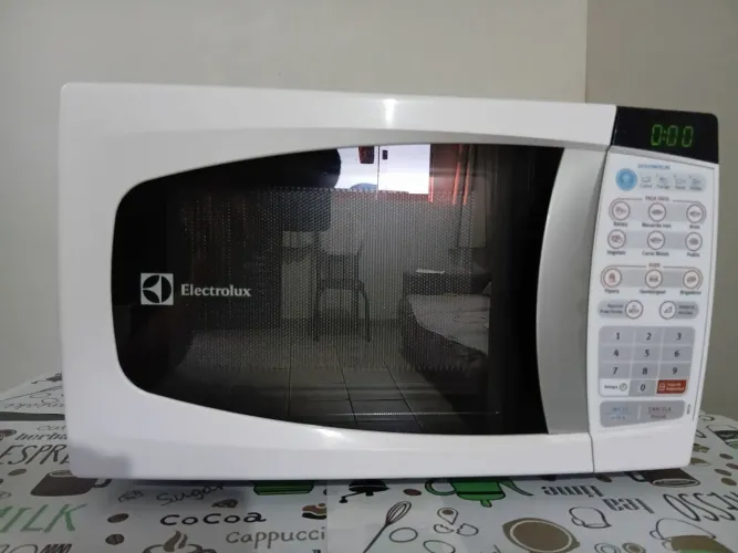 VENDO MICRO-ONDAS ELECTROLUX EM EXCELENTE ESTADO!