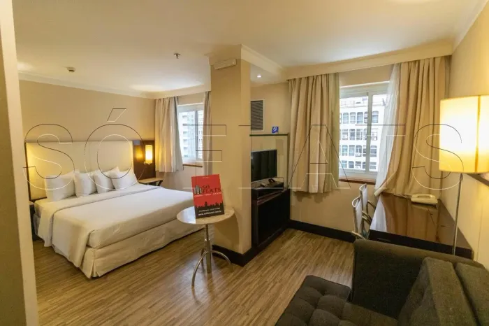 Residencial com uma mobília refinada e muito bem localizado ao lado da Av Paulista.