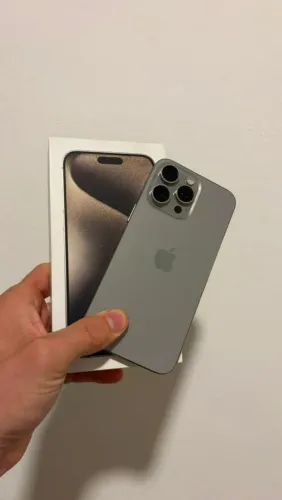 iPhone 15 pro Max 256 gb