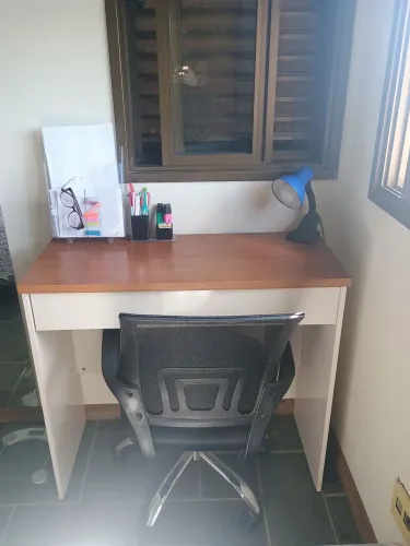 Escrivaninha + cadeira escritorio