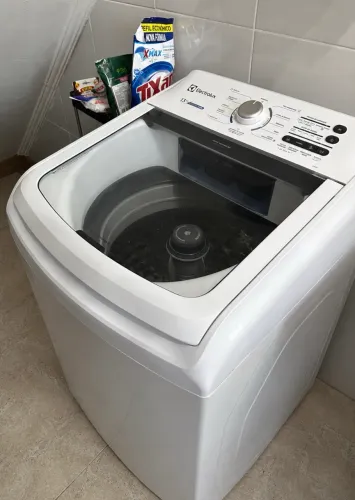 Máquina de Lavar Electrolux 13kg Essential Care LE13S | Estado de Nova | Funcionando 100%