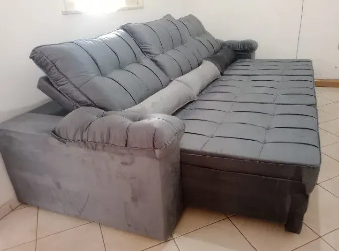 Sofá retrátil e reclinável 3 lugares, Moderno e super confortável, com molas no assento