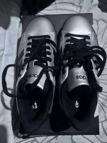 Tênis 35