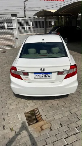 Honda Civic Sedan LXS 1.8/1.8 Flex 16V Aut. 4P 2014