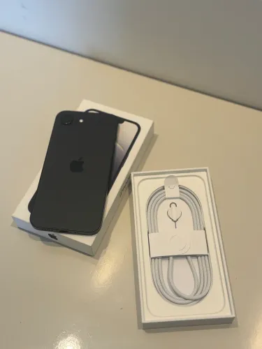 iPhone 16e 128GB | 11 meses de garantia Apple