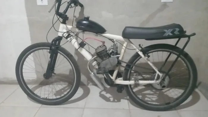 Motorizada 80cc vem nela seminova